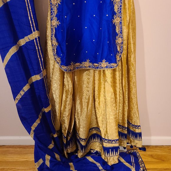 Ghagra with Long Kameez Full Outfit - Picture 4 of 4